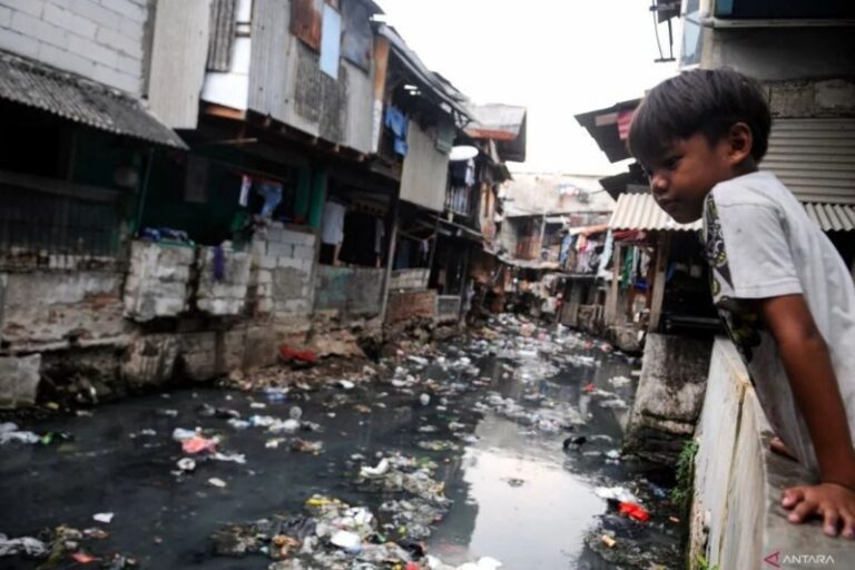 East Jakarta: Where Cracks in the Pavement Bloom Stories, Not Just Stereotypes